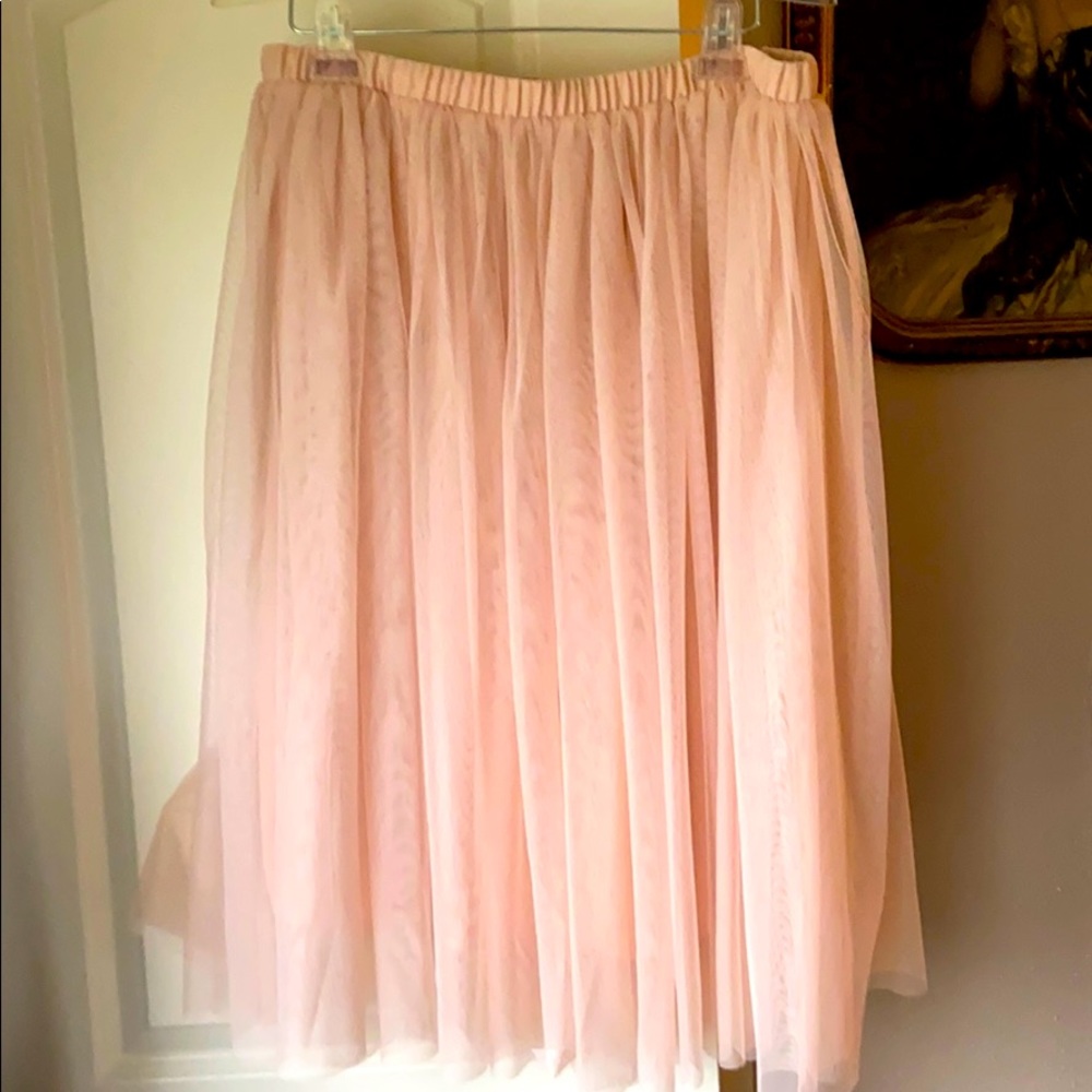 Full skirt
